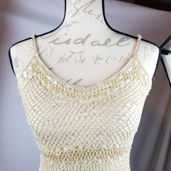 Amnesia Original fitted Lace Dress - Picture 5 of 5